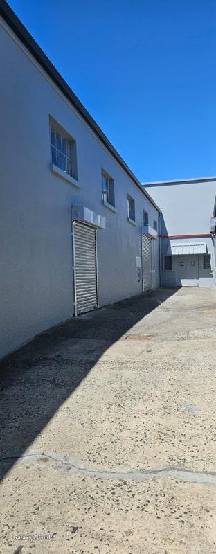 To Let commercial Property for Rent in Maitland Western Cape